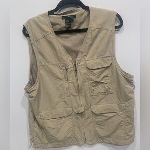 Royal Robbins Tan Utility Vest size L for outdoors